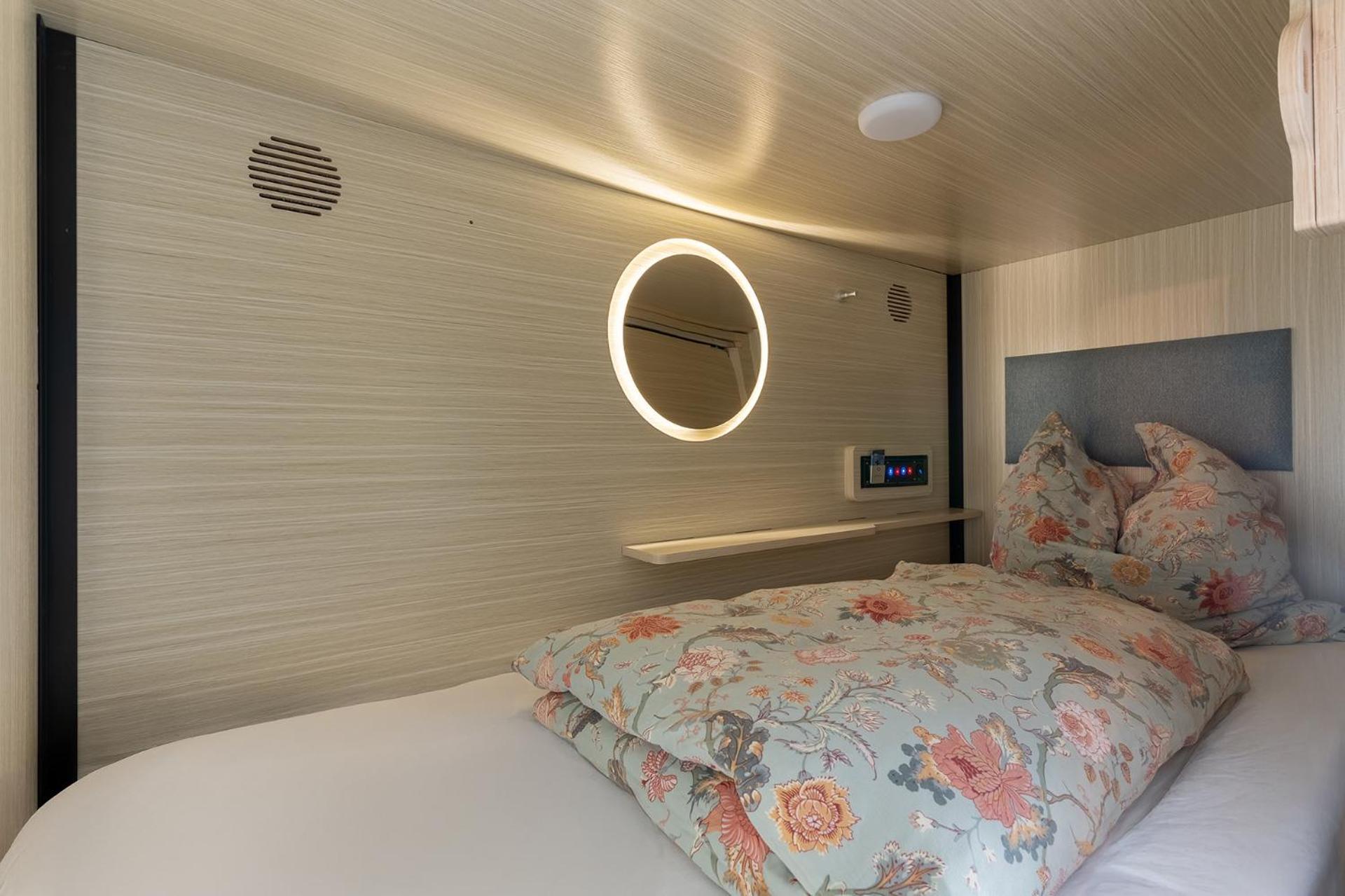 Mue Cubes - Capsule Hotel بازل المظهر الخارجي الصورة