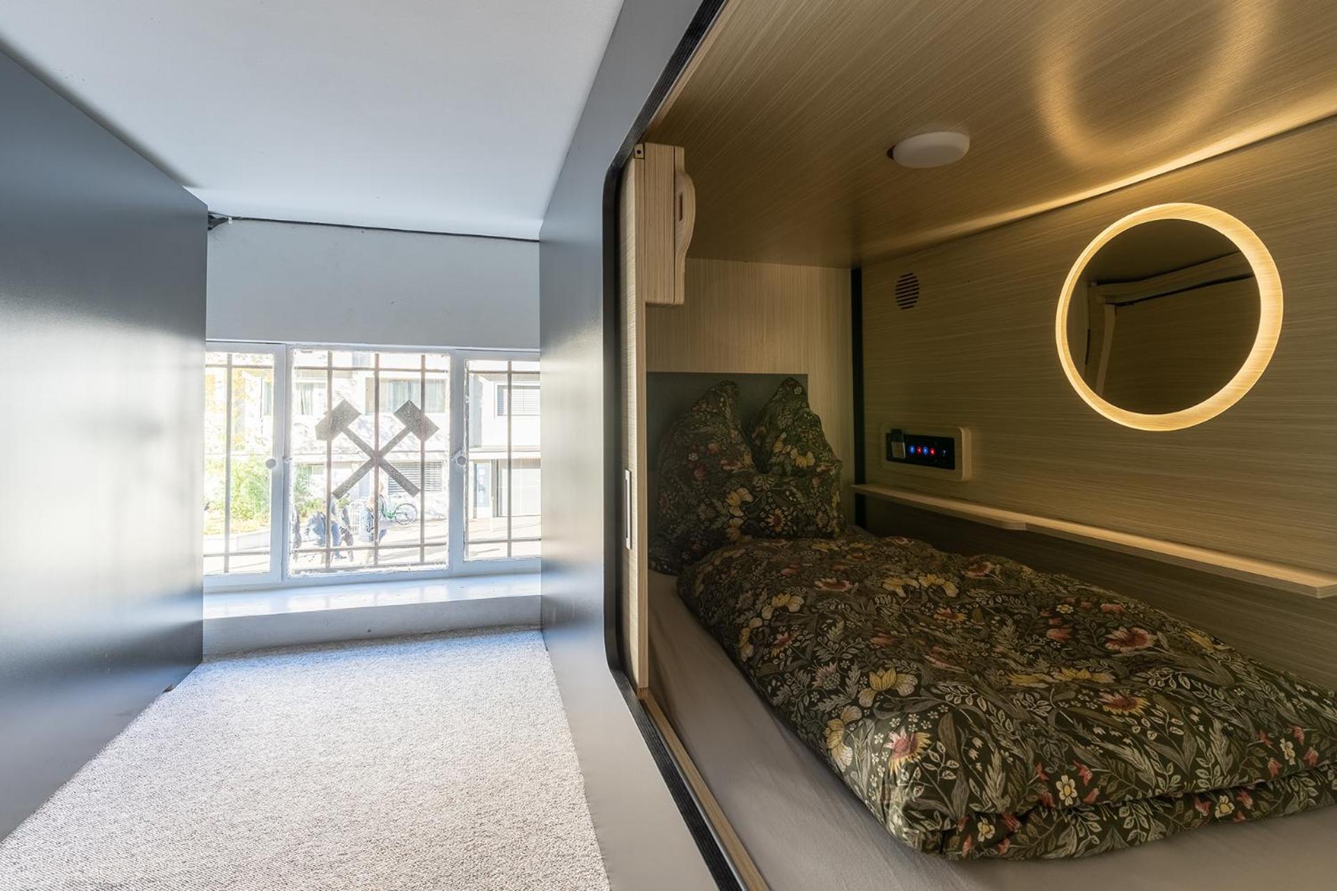 Mue Cubes - Capsule Hotel بازل المظهر الخارجي الصورة